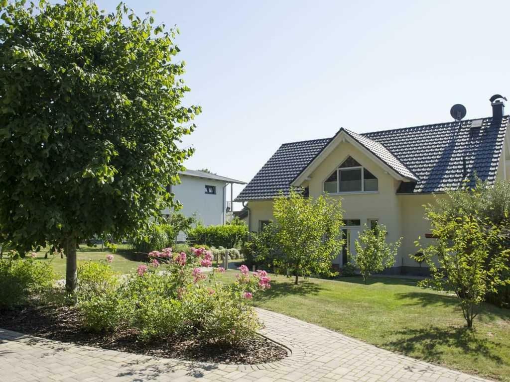 Ferienwohnung Am Waldesrand Sellin  Екстериор снимка